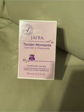 JAFRA Tender Moments Lavender & Chamomile Baby Cologne - Light Pink Packaging